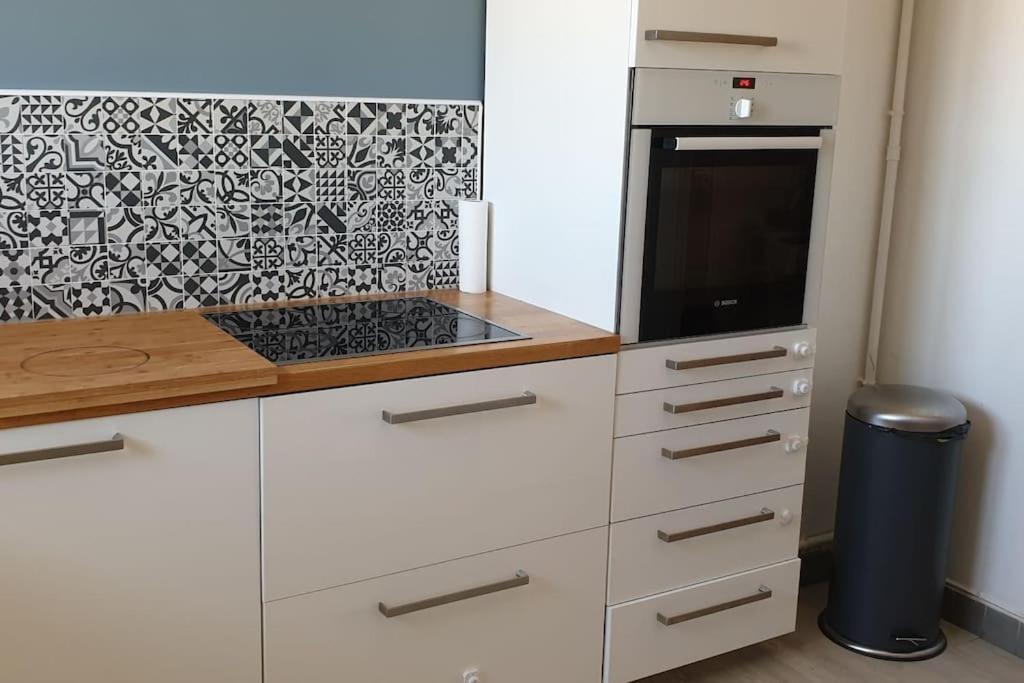 Appartement De Charme Et Familial A Caen Esterno foto