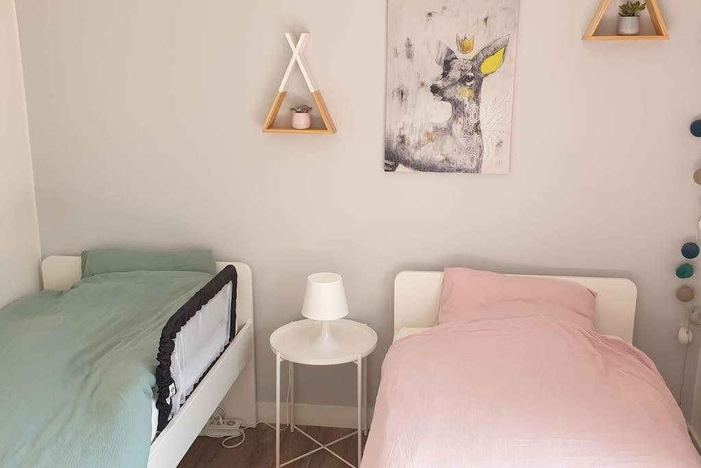 Appartement De Charme Et Familial A Caen Esterno foto